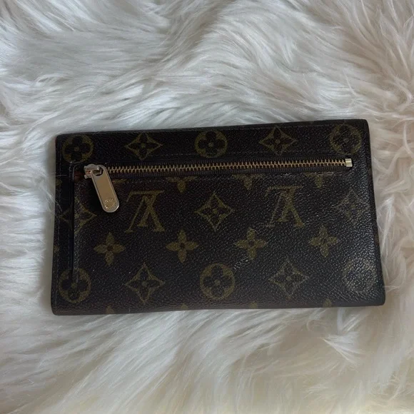 Louis Vuitton Monogram Eugenie Wallet - Picture 15 of 15